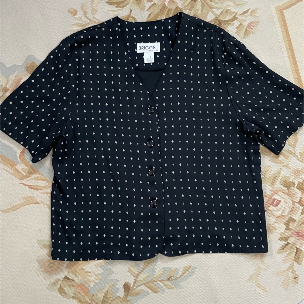 Cute vintage diamond patterned, black blouse by Briggs size 16